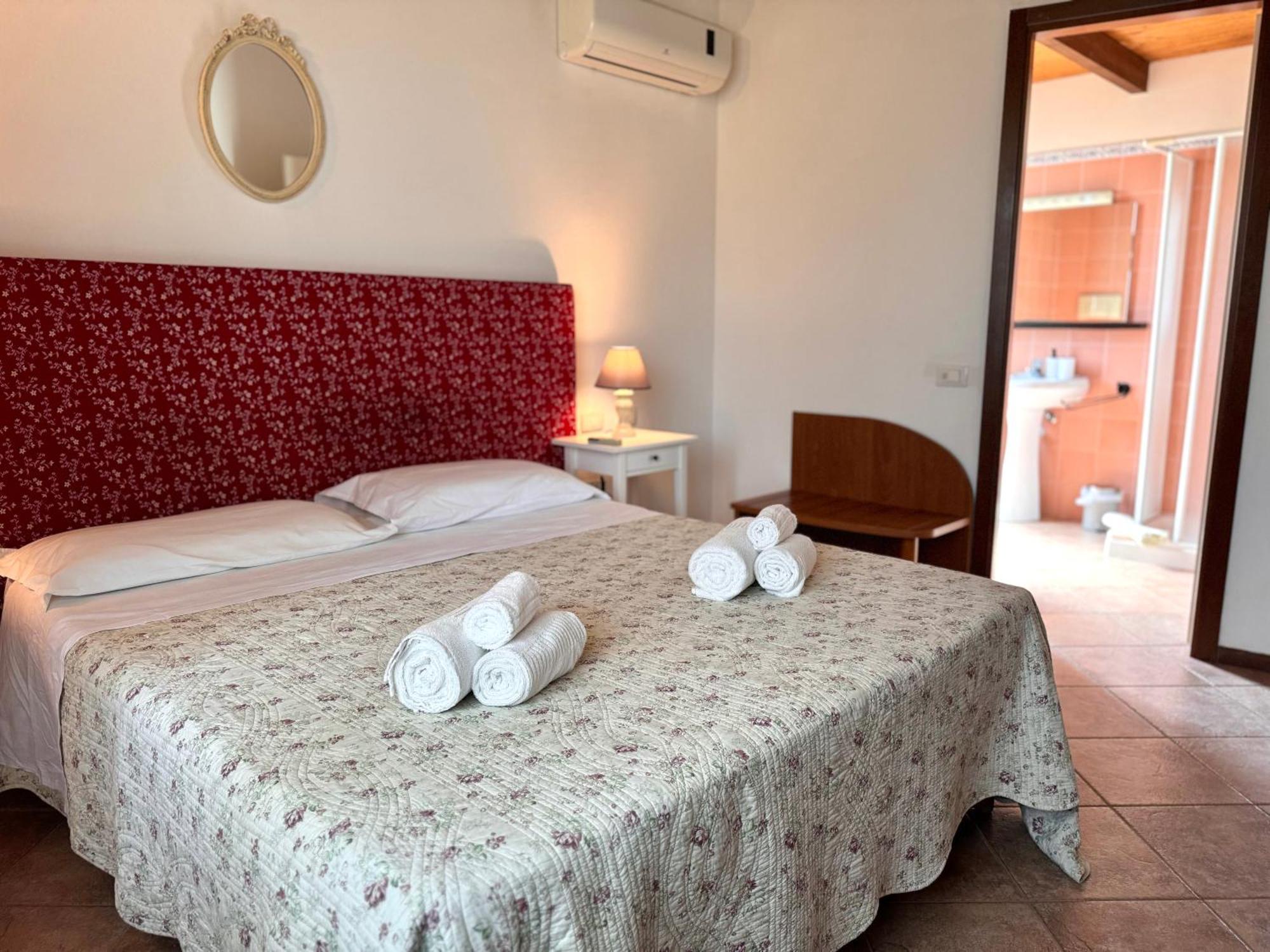 L'Orto Villa San Vero Milis Cameră foto